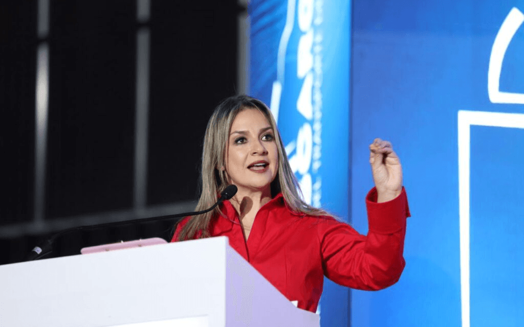 Con Vicky Dávila se mueve la cosa política